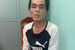 Không có tiền mua ma tuý, con nghiện liều lĩnh xông vào nhà cướp điện thoại của bé trai 8 tuổi