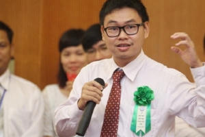 Chiếc kính "thần" và sự cổ vũ tuyệt vời từ Thủ tướng Nguyễn Tấn Dũng