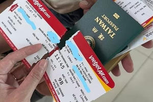 Làm rõ hành vi nhân viên sân bay Phú Quốc xé vé máy bay của gia đình khách Đài Loan