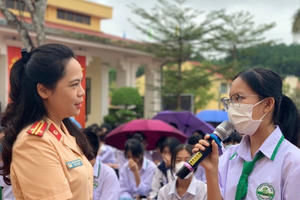 Quảng Ninh: Tăng cường tuyên truyền pháp luật về an toàn giao thông trong học sinh Quảng Ninh: Tăng cường tuyên truyền pháp luật về an toàn giao thông trong học sinh