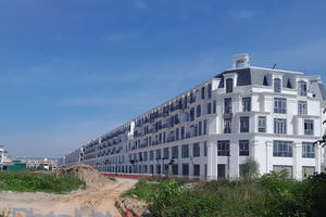 Thủ tướng yêu cầu tiếp tục quyết liệt tháo gỡ khó khăn cho thị trường bất động sản