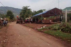 Ra hồ nước chơi, 2 em nhỏ đuối nước thương tâm