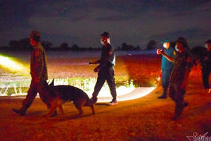 Lính biên phòng trắng đêm băng đồng, bám biển ngăn dịch Covid-19