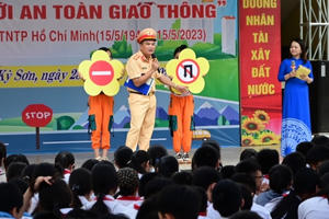 Công an TP Hải Phòng tổ chức tuyên truyền về trật tự an toàn giao thông tại các trường học