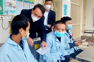 Sở Y tế Nghệ An, thăm, động viên, tặng quà tại các bệnh viện