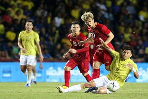 Thầy Park Hang Seo và các học trò sẵn sàng ăn “lẩu thái” siêu cay, khổng lồ