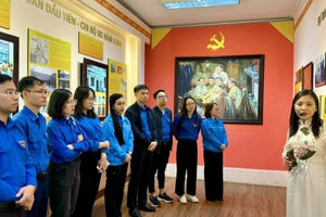 Tuổi trẻ Bộ Tư pháp dâng hương nơi thành lập Chi bộ Cộng sản đầu tiên ở Việt Nam