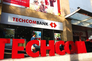 Techcombank (TCB) tăng trưởng chậm lại, vẫn báo lãi tỷ USD