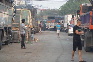 50 chiến sĩ CSGT được huy động hỗ trợ cho các trung tâm đăng kiểm ở Hà Nội và TP HCM