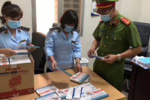 Thiếu nữ 9X người Nam Định bị bắt do bán 145 kit test Covid-19 không rõ nguồn gốc