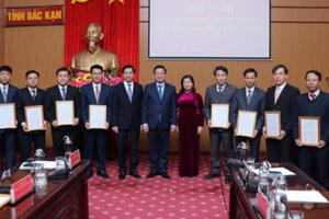 Bắc Kạn điều động, bổ nhiệm nhiều cán bộ giữ các vị trí chủ chốt