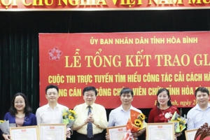 Hoà Bình: Trao giải cuộc thi trực tuyến tìm hiểu về công tác cải cách hành chính