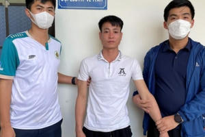 Đối tượng cướp giật tài sản bị bắt sau 22 giờ gây án Đối tượng cướp giật tài sản bị bắt sau 22 giờ gây án