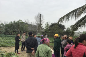 Người dân tập trung yêu cầu Công ty Phú Sinh trả lại môi trường sống vì lo ngại ô nhiễm