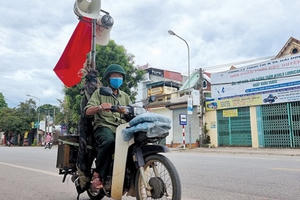 Chuyện ông Chiêng 20 năm “vác tù và” khắp nẻo đường quê Chuyện ông Chiêng 20 năm “vác tù và” khắp nẻo đường quê