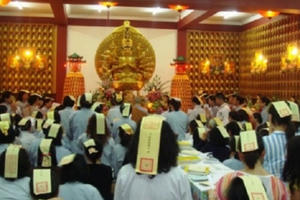 "Dâng sao giải hạn” không có trong giáo lý nhà Phật