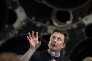 Elon Musk: Gã tỷ phú "điên" thích đốt tiền vào những điều viễn tưởng