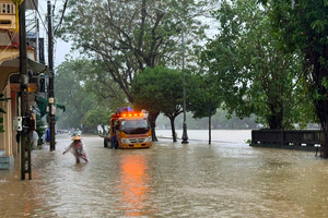 Thủ tướng ban hành Công điện chỉ đạo chủ động ứng phó, khắc phục nhanh hậu quả mưa lũ ở Trung Bộ