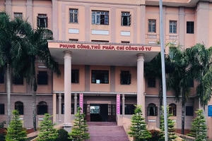 Cần Thơ: Một vụ án, Toà quận xử lý dân sự, Toà thành phố xử lý hình sự?