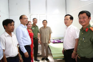 Bàn giao 10 nhà điều trị Trạm Y tế cho các xã thuộc huyện miền núi Nghệ An