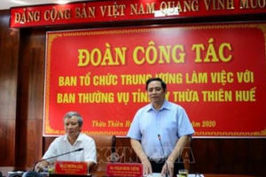 Làm nổi bật vai trò lãnh đạo của Đảng