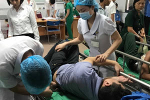 Nạn nhân kể lại giây phút kinh hoàng vụ xe chở đoàn du khách Bắc Giang gặp nạn ở Nghệ An