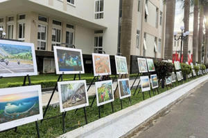 Triển lãm ảnh chào mừng Đại hội đại biểu Đảng bộ tỉnh Đắk Lắk