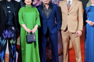 Dàn sao rạng rỡ trong buổi ra mắt phim “Thâm kế độc tình”