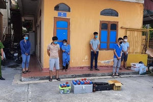 Đập tan đường dây làm giả giấy khám sức khoẻ quy mô lớn Đập tan đường dây làm giả giấy khám sức khoẻ quy mô lớn