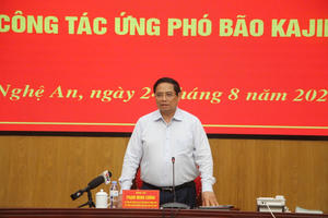 Thủ tướng yêu cầu tuyệt đối không được chủ quan, lơ là với cơn bão số 5