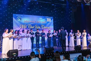 "Một chút yêu thương" - đêm nhạc gây quỹ thiện nguyện đầu tiên trao tặng cho các nạn nhân bị TNGT