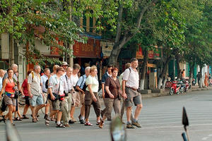 Tăng cường quản lý và nâng cao hiệu quả kinh tế từ hoạt động đón khách du lịch quốc tế