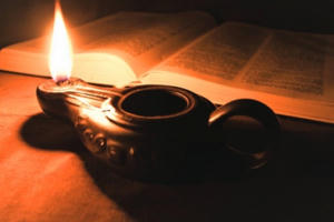 Nhớ ánh đèn dầu của Tết xưa Nhớ ánh đèn dầu của Tết xưa