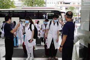 Tổng Công ty Du lịch Sài Gòn hỗ trợ cho đội ngũ y tế từ Miền Bắc vào TP HCM phòng chống dịch