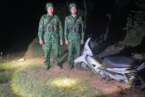 Hai người bỏ trốn, để lại 18kg vàng gần biên giới Tây Ninh