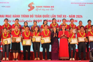 Khai mạc chương trình “Hành trình Đỏ” toàn quốc lần thứ XII