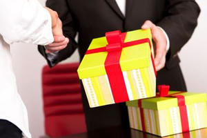 Nghệ An: Nghiêm cấm tặng quà lãnh đạo dịp Tết dưới mọi hình thức