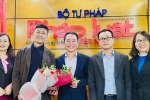 Tiến sĩ Vũ Hoài Nam làm Tổng biên tập Báo Pháp luật Việt Nam Tiến sĩ Vũ Hoài Nam làm Tổng biên tập Báo Pháp luật Việt Nam