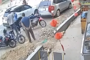 Đánh người, một đối tượng bị mời lên làm việc