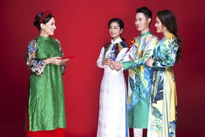 Phi Nhung tươi trẻ đón xuân cùng top 3 Solo cùng Bolero