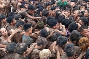 Bộ VHTTDL đề nghị tạm dừng tổ chức cướp phết Hiền Quan