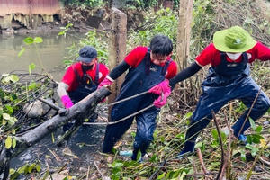 Bí thư Tỉnh uỷ Đồng Nai gặp gỡ và động viên nhóm Biên Hoà xanh