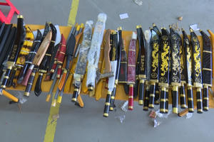 An Giang phát hiện nhiều vũ khí, công cụ hỗ trợ chuyển qua đường bưu điện