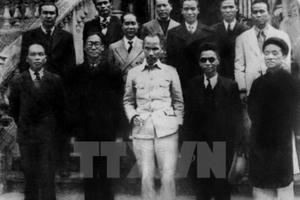 Bồi hồi ngắm lại chùm ảnh lịch sử tại quảng trường Ba Đình 71 năm trước