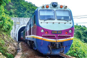 Ở lại CMSC, những nút thắt sẽ được 'gỡ' ra sao?