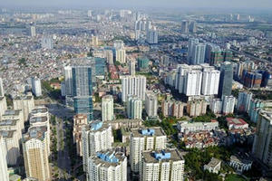 Quy định một đằng, quản lý một nẻo