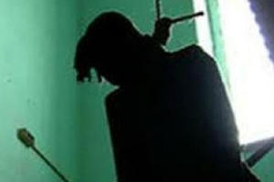 Áp lực cuộc sống, người đàn ông 26 tuổi để lại thư tuyệt mệnh rồi treo cổ tự tử