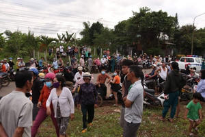 Con rể vác rựa chém cả nhà vợ khiến 1 người tử vong, 3 người bị thương Con rể vác rựa chém cả nhà vợ khiến 1 người tử vong, 3 người bị thương