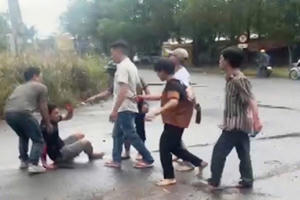 Điều tra vụ xô xát giữa 2 nhóm nhà xe khiến 3 người trọng thương ở Bình Phước