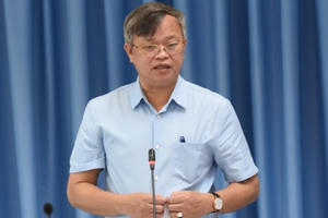 Kỷ luật cảnh cáo Chủ tịch UBND cùng hàng loạt nguyên lãnh đạo tỉnh Đồng Nai Kỷ luật cảnh cáo Chủ tịch UBND cùng hàng loạt nguyên lãnh đạo tỉnh Đồng Nai